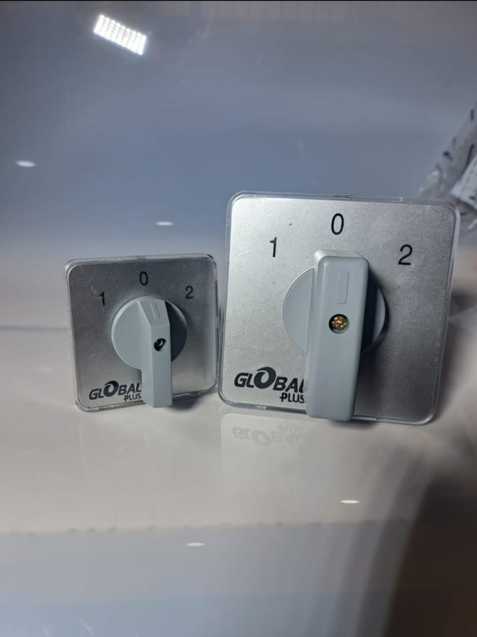 Rotary Change Over Switch view 20